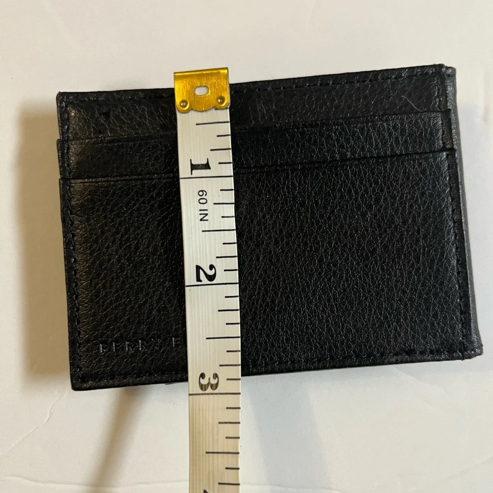Perry Ellis wallet sleek appreciate